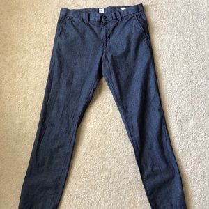 GAP Slim Fit Pants - 33x32